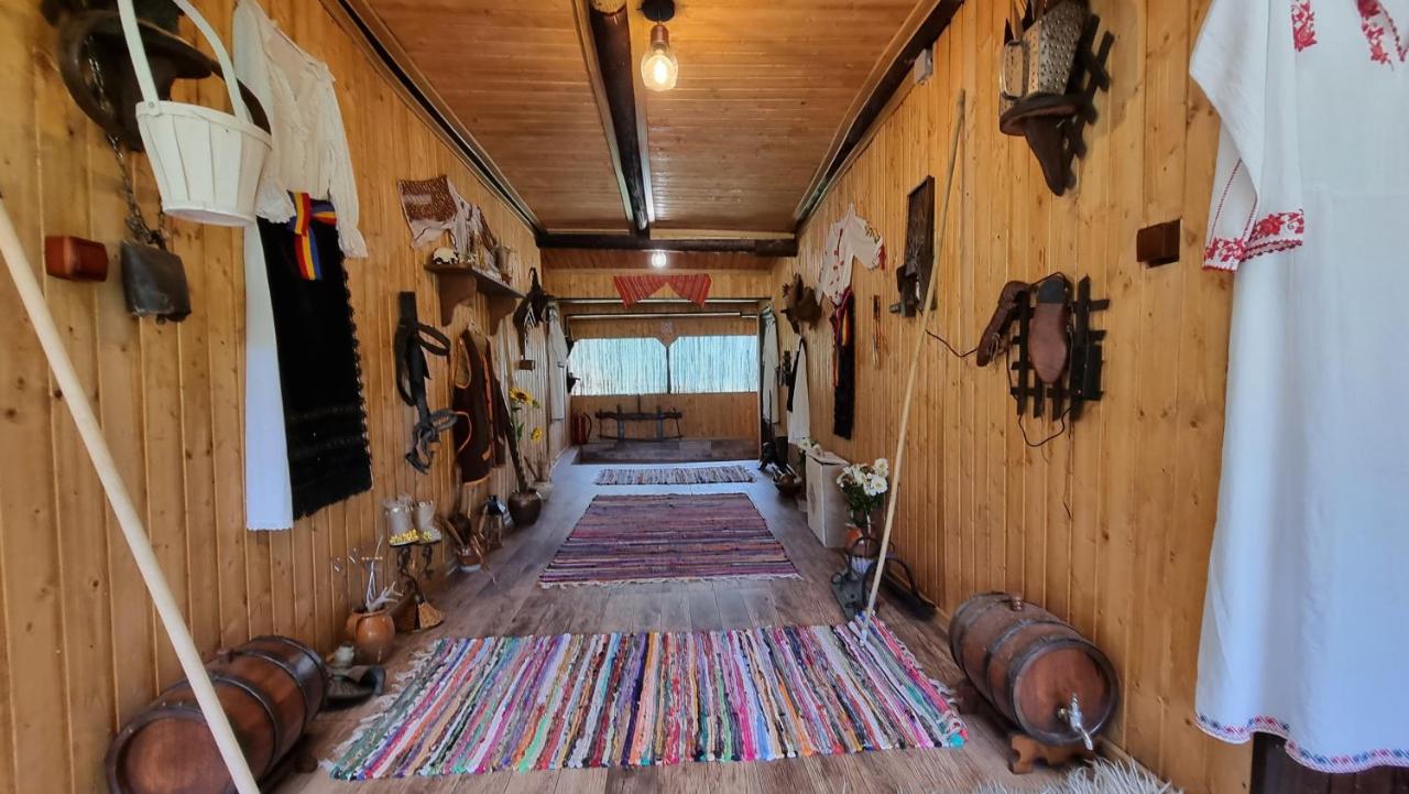 Langa Stana Hotel Curtea De Arges Luaran gambar