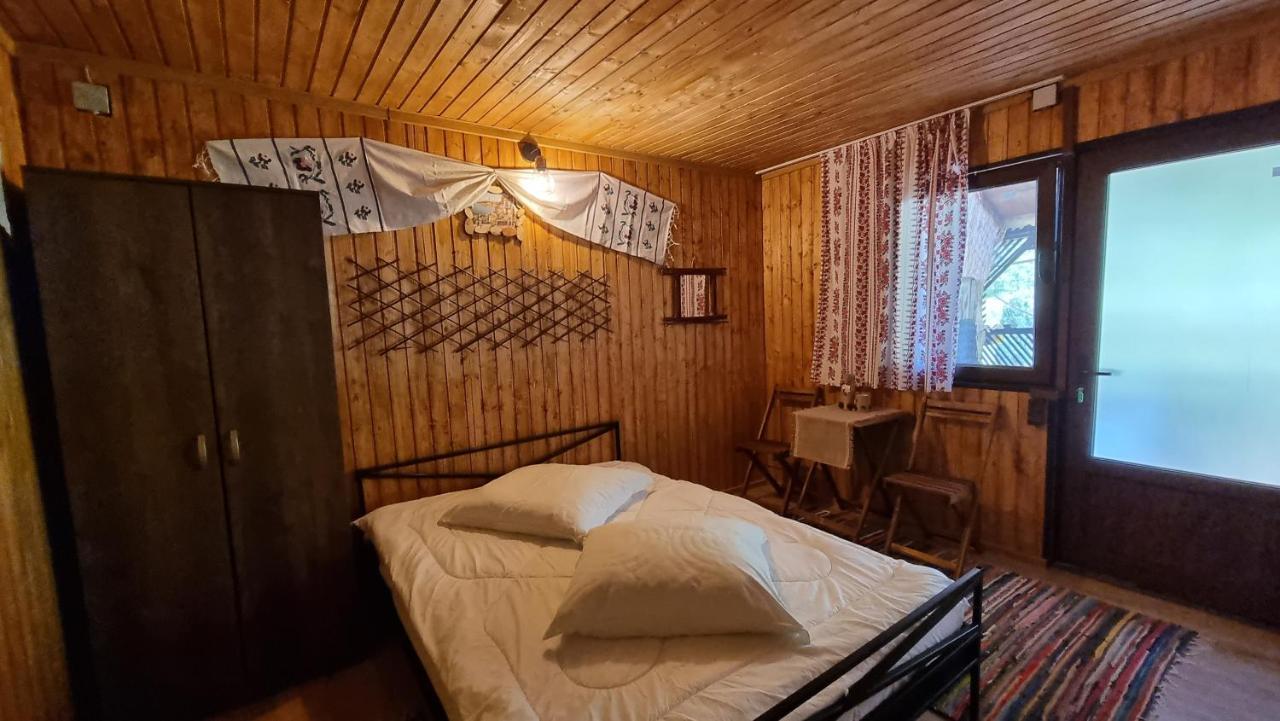 Langa Stana Hotel Curtea De Arges Luaran gambar