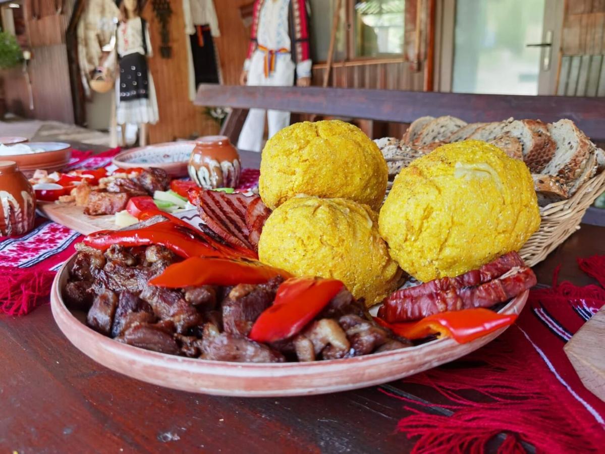 Langa Stana Hotel Curtea De Arges Luaran gambar