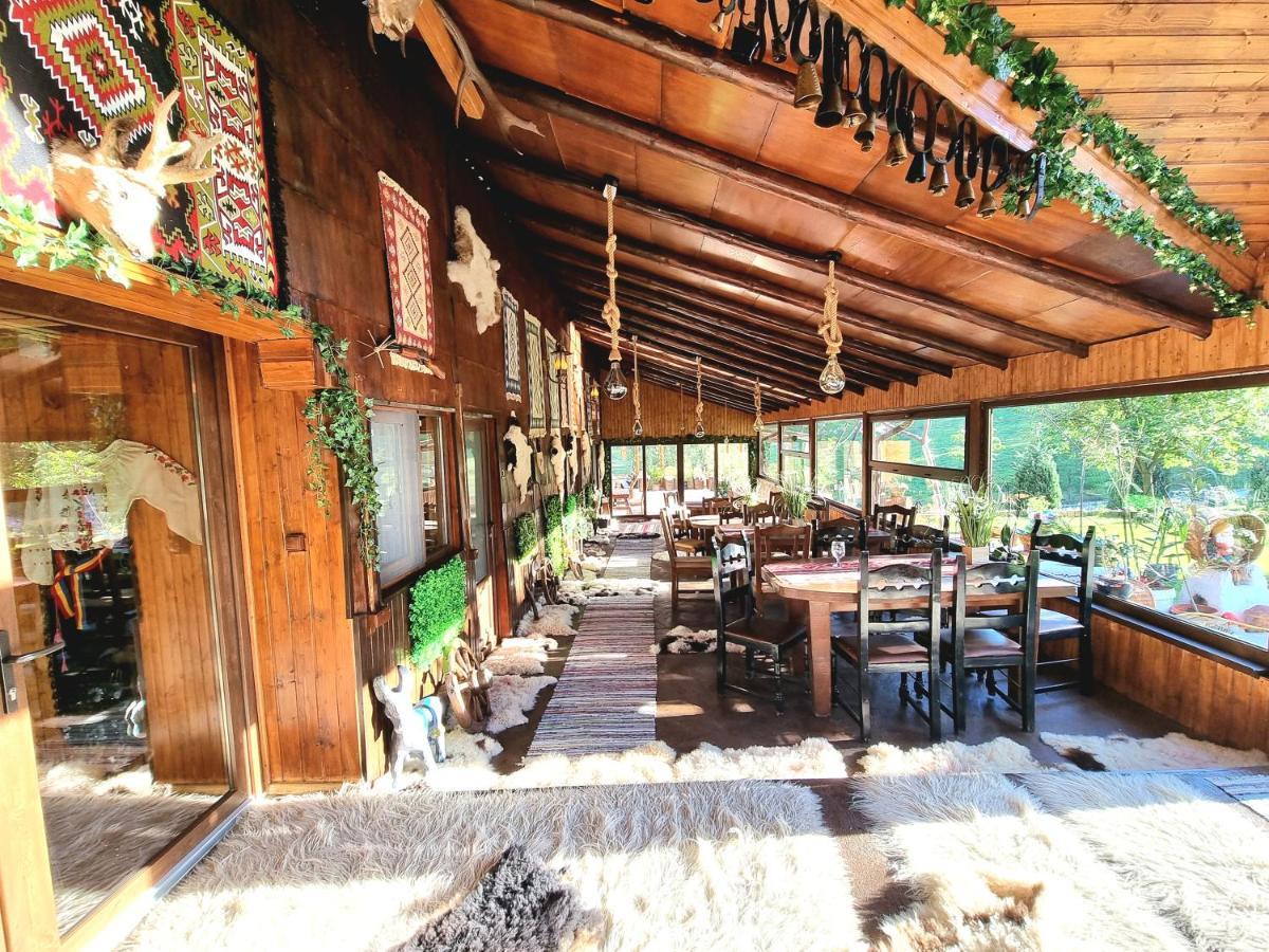 Langa Stana Hotel Curtea De Arges Luaran gambar