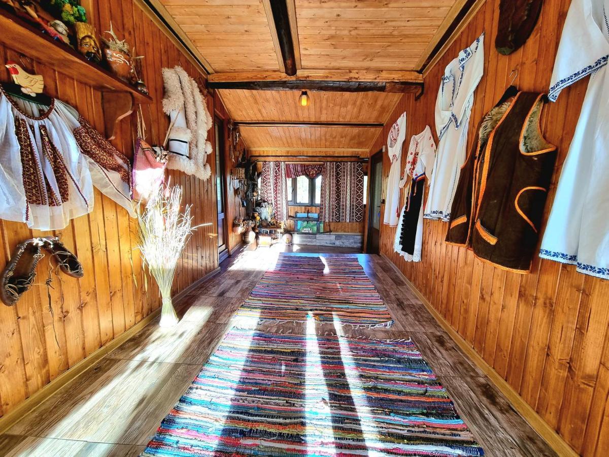 Langa Stana Hotel Curtea De Arges Luaran gambar