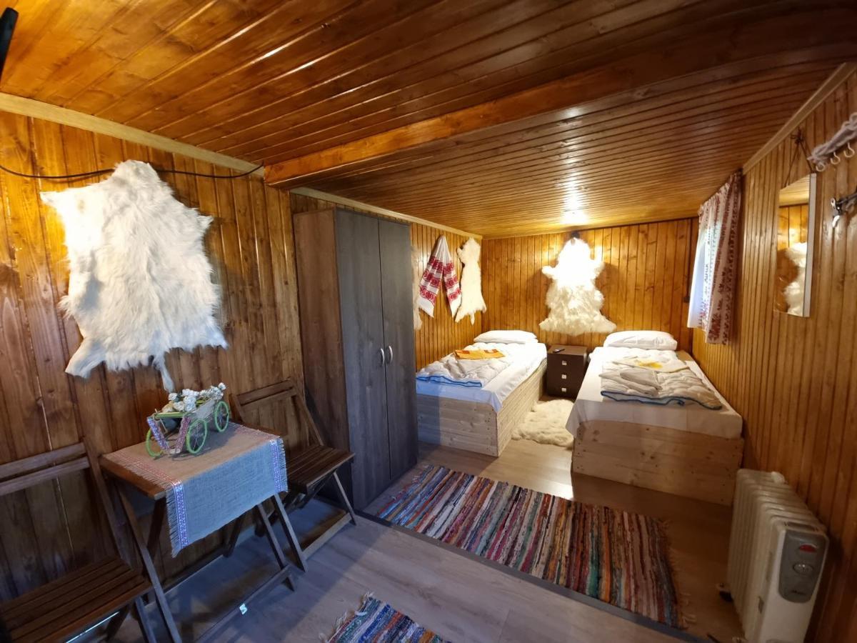Langa Stana Hotel Curtea De Arges Luaran gambar