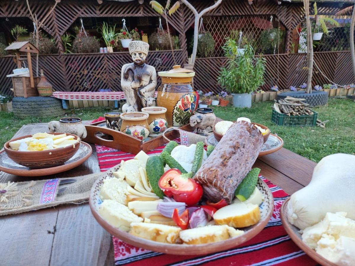 Langa Stana Hotel Curtea De Arges Luaran gambar